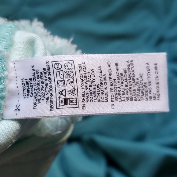 Forever 21 Distressed Denim Frayed Cut off Jeans Shorts Seafoam - Picture 4 of 4